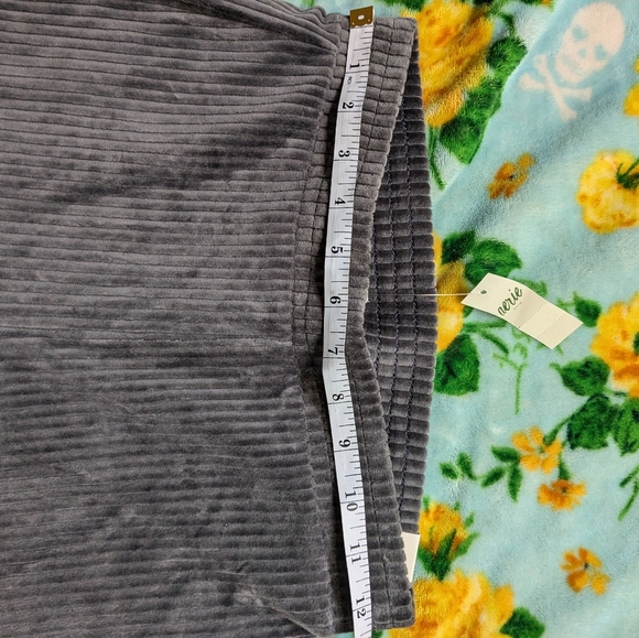 Gray Aerie size Xs Flare velour pants - Picture 3 of 4